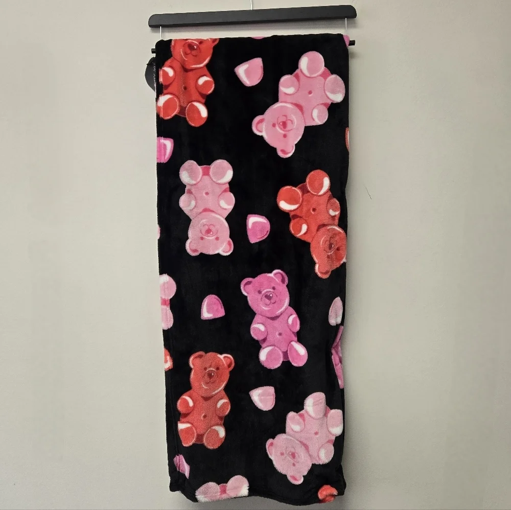 Betsy Johnson Gummy Bears Ultra Soft Plush Throw Blanket Black Pink